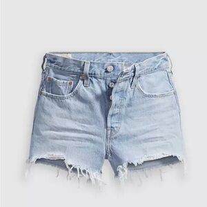 Levi’s 501 ORIGINAL FIT HIGH RISE SHORTS XS/S

Waist 25-27 inch Hips 35 -37 Inch